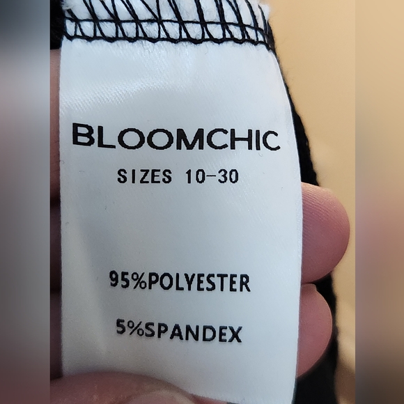 NEW Black Ruffle Short Sleeve Top 14-16 / XL-1X PLUS SIZE - Picture 3 of 3